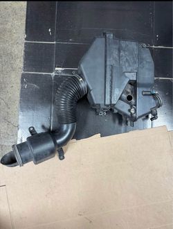 4th gen Toyota 4Runner V6 or 2nd gen Toyota Tacoma V6 Air Intake System