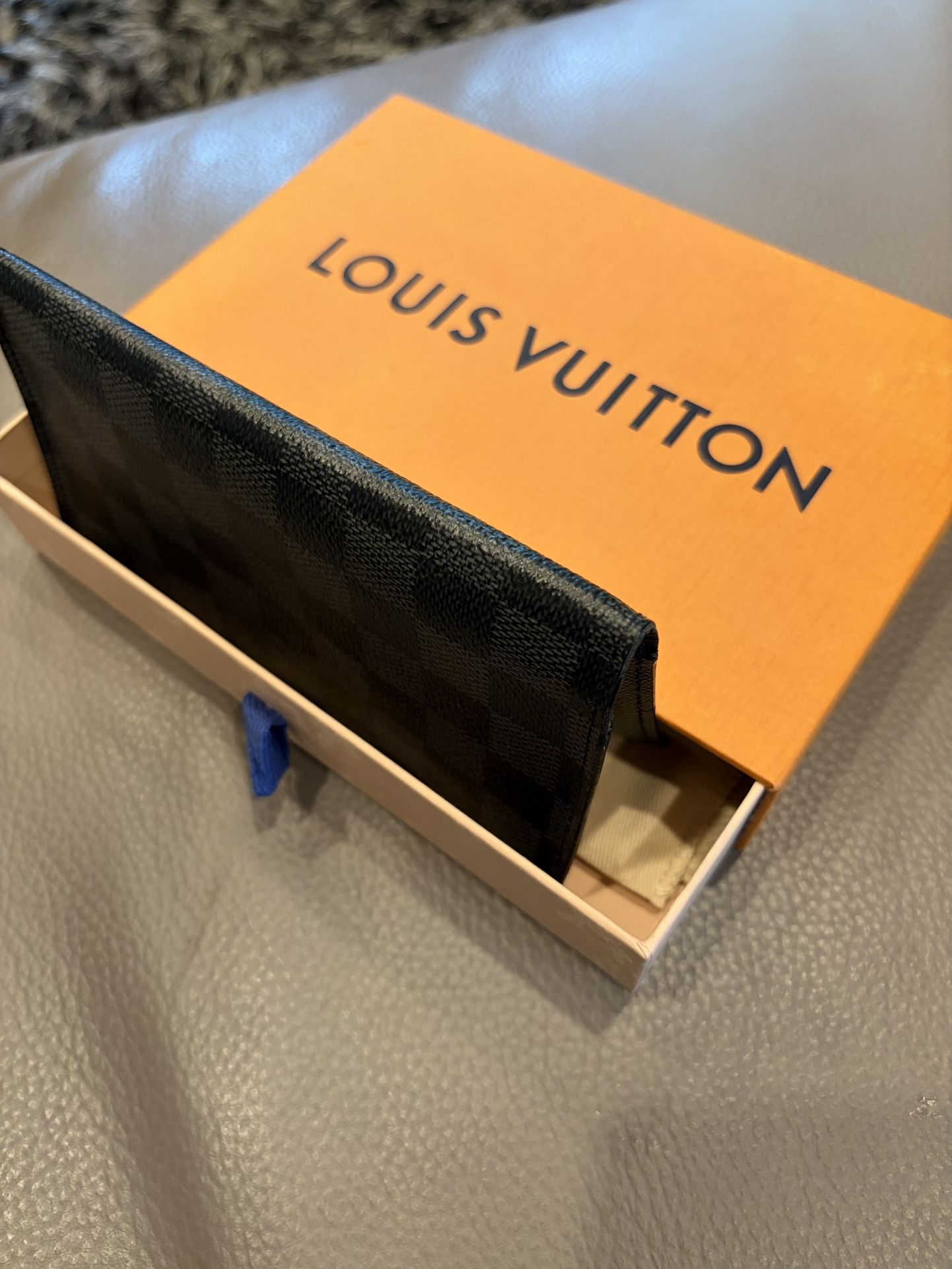 Loius Vuitton HAUTE CLASSICS Material Graphite Damier Pocket Agenda Cover