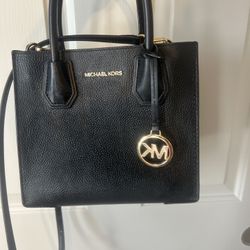 Mercer Medium Pebbled Leather Crossbody Bag