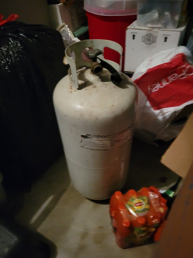 40 LB Propane Tank