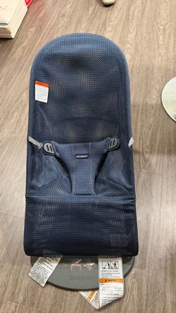 BabyBjörn Bouncer – Breathable Mesh – Like New
