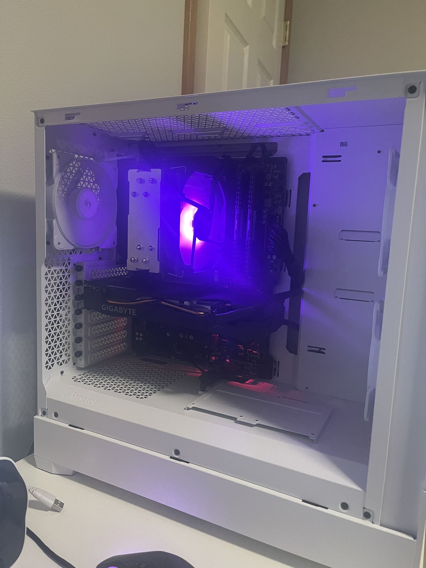 Budget gaming pc for sale with 1660 ti and ryzen 5 3600