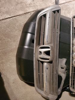 01/02 Honda Crv Grill