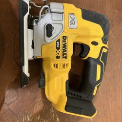 Jigsaw Dewalt Power Tool DCS334 109679-1 JE 