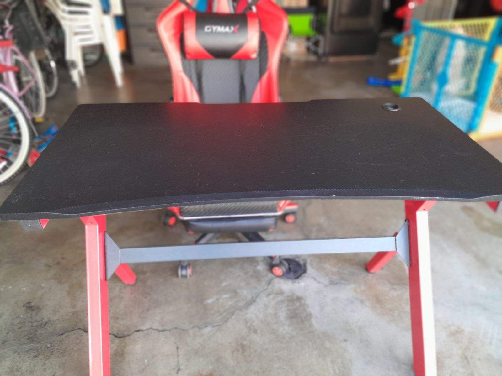 Gaming Table And Chair 