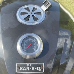 Mr-Bare-B-Q Grill Excellent Condition