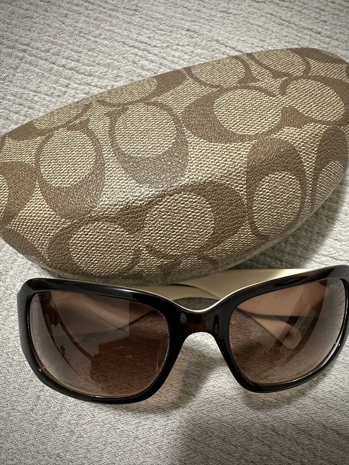 COACH BROWN SUNGLASSES