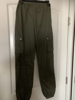 Cargo military green pants size 0, very good condition $12
