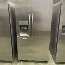 Frigidaire Side By Side Refrigerator M5N
