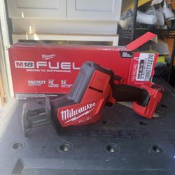 Milwaukee M18 FUEL 18V Lithium-Ion Brushless Cordless HACKZALL Reciprocating Saw (Tool-Only)