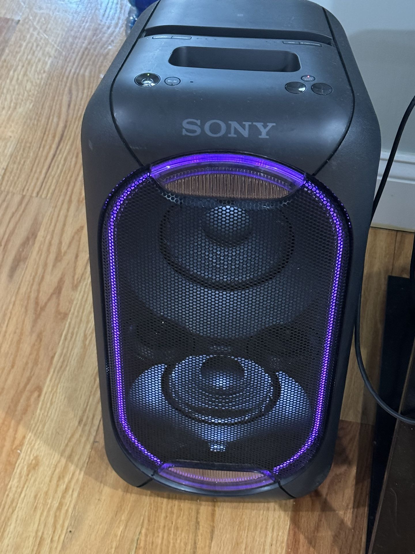 Sony Bluetooth speakers two pairs for 300 150 each