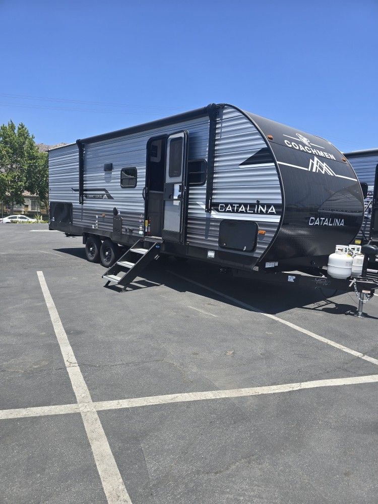 2025 Coachmen Catalina 261BHS