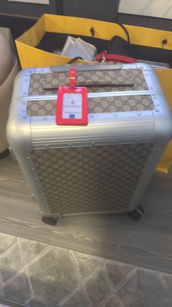 Gucci Beige Porter Trolley, Cary on