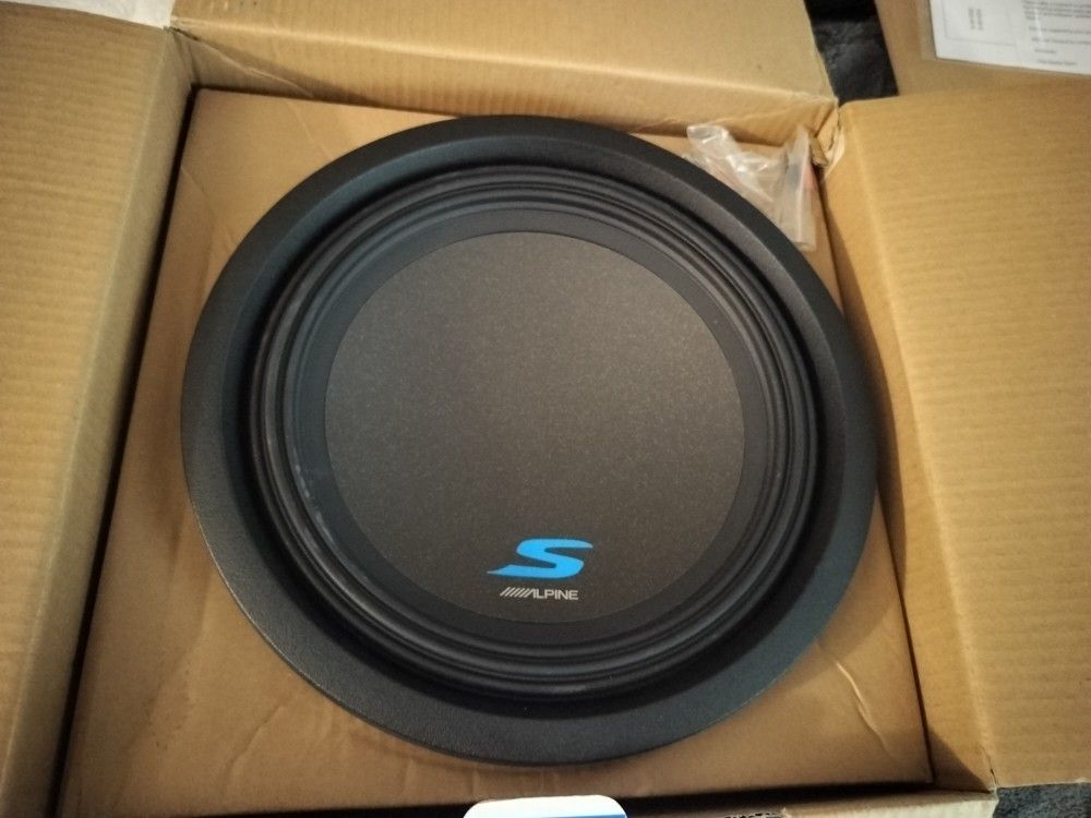 Alpine Type S-W12D4 Almost Brand New (Will Take Best Offer)