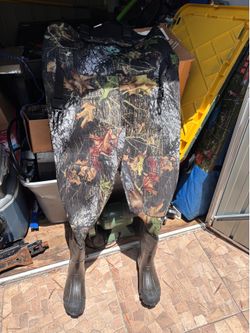 Hunting suit