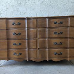 Vintage dresser
