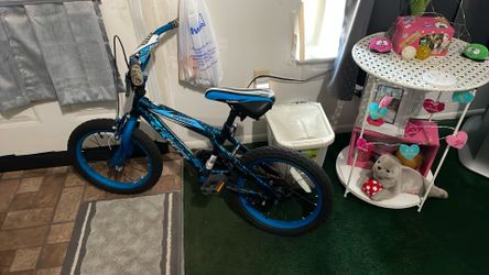 Boys Dynacraft Bike