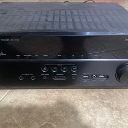 Yamaha RX-V675. 7.1 Surround Sound Receiver.