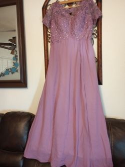 BRIDESMAID DRESS NEW.  