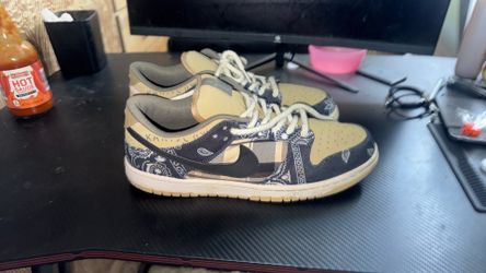 Travis Scott dunks