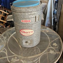 Termo antiguo, esta completo