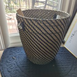 Large Woven Plant Pot