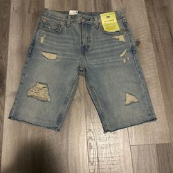 Levi Jorts