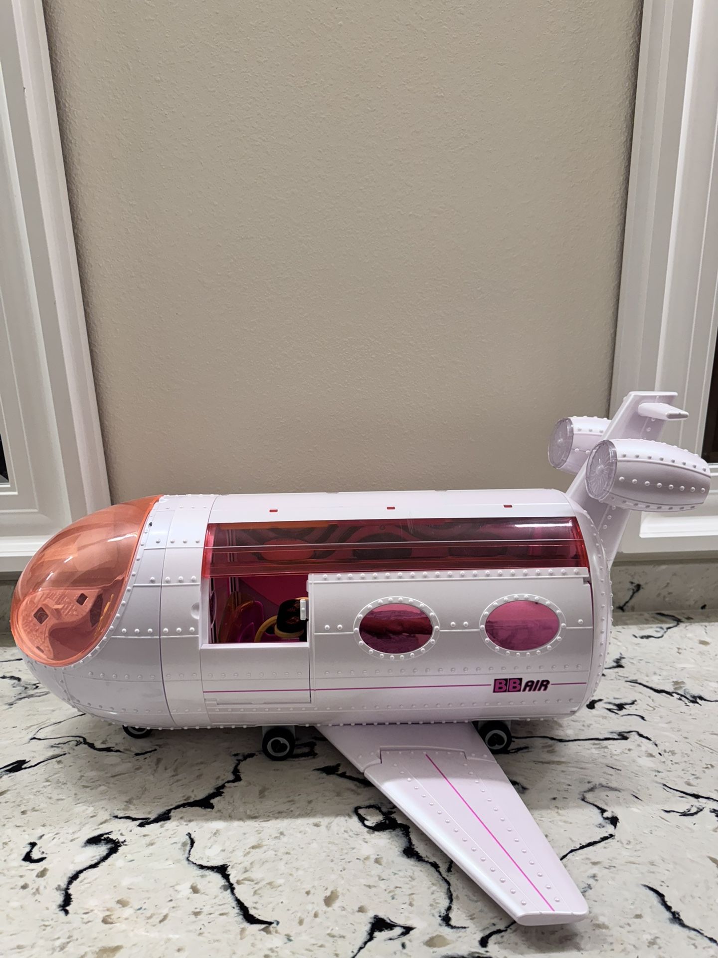 LOL Surprise OMG Airplane Plane Avion Playset