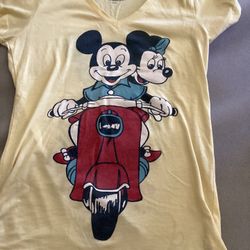 Disney T-shirt 
