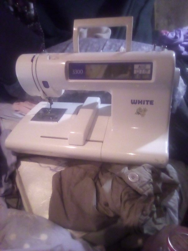 White 3300 Embroidery/ Sewing Machine for Sale in Phoenix, AZ OfferUp