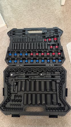 STARWORK TRUE MECHANIC 153-piece impact socket set.