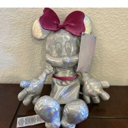 Disney Minnie Mouse 100 Years Platinum Anniversary Plush, New