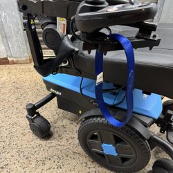Mobility Solutions for All Ages: Battery-Powered Wheelchairs & Kids' Ride-On Cars for Sale!" 