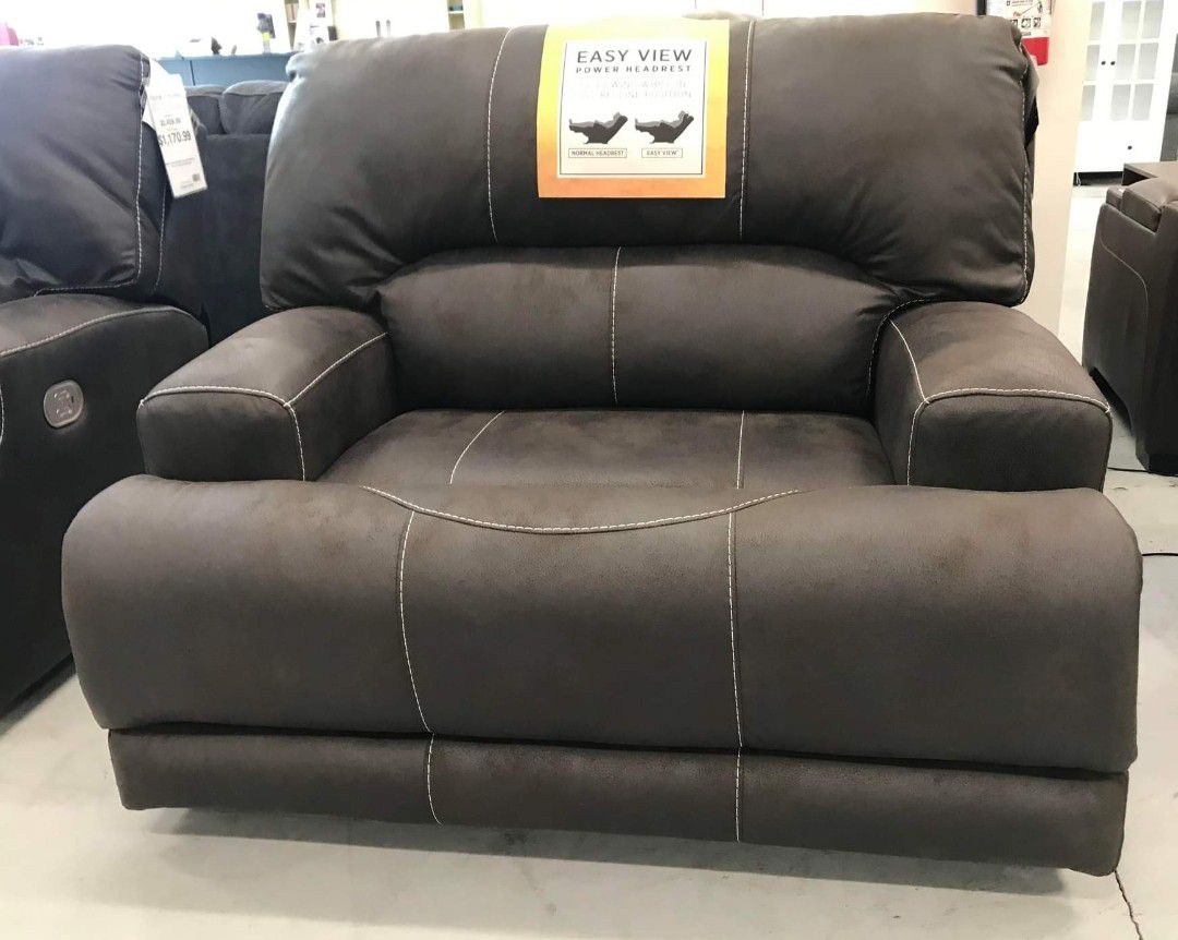 Brand New 💥 Blowout Sales With Cheapest Price Ever / Power Reclining Brown Sofa And Chair Set 
