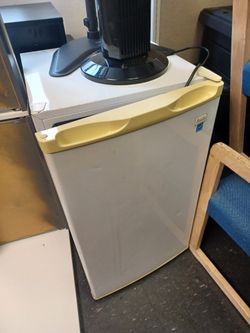 Mini Fridgerator Freezer