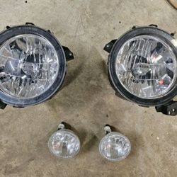 2018 - 2021 Jeep Wrangler OEM JL Halogen Headlights & Fog/Driving Lights
