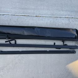 Jeep Gladiator Tonneau Cover