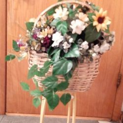 Beautiful Large spring floral basket 
