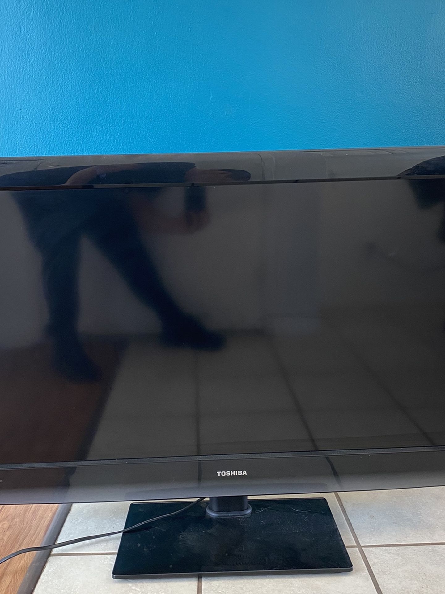 Toshiba TV 2010 45”