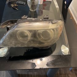 BMW DRIVER SIDE HEADLIGHT