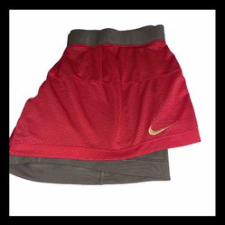 NIKE  dri fit women tennis/running shorts large