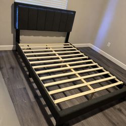 Full Bed Frame / No Mattress 