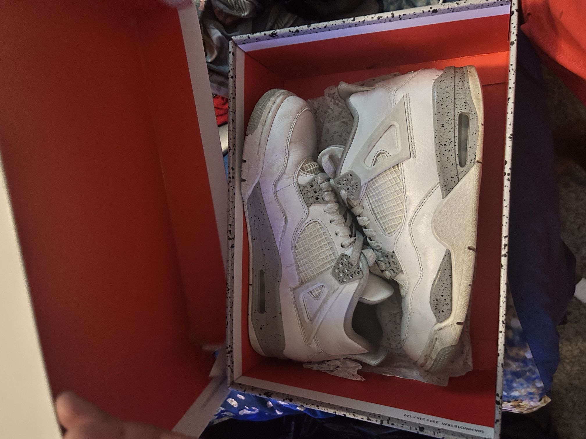 Jordan 4 Retro