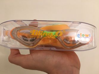Bing 2 0 Kid's Glow in the Dark Swim Goggles- Brand New!