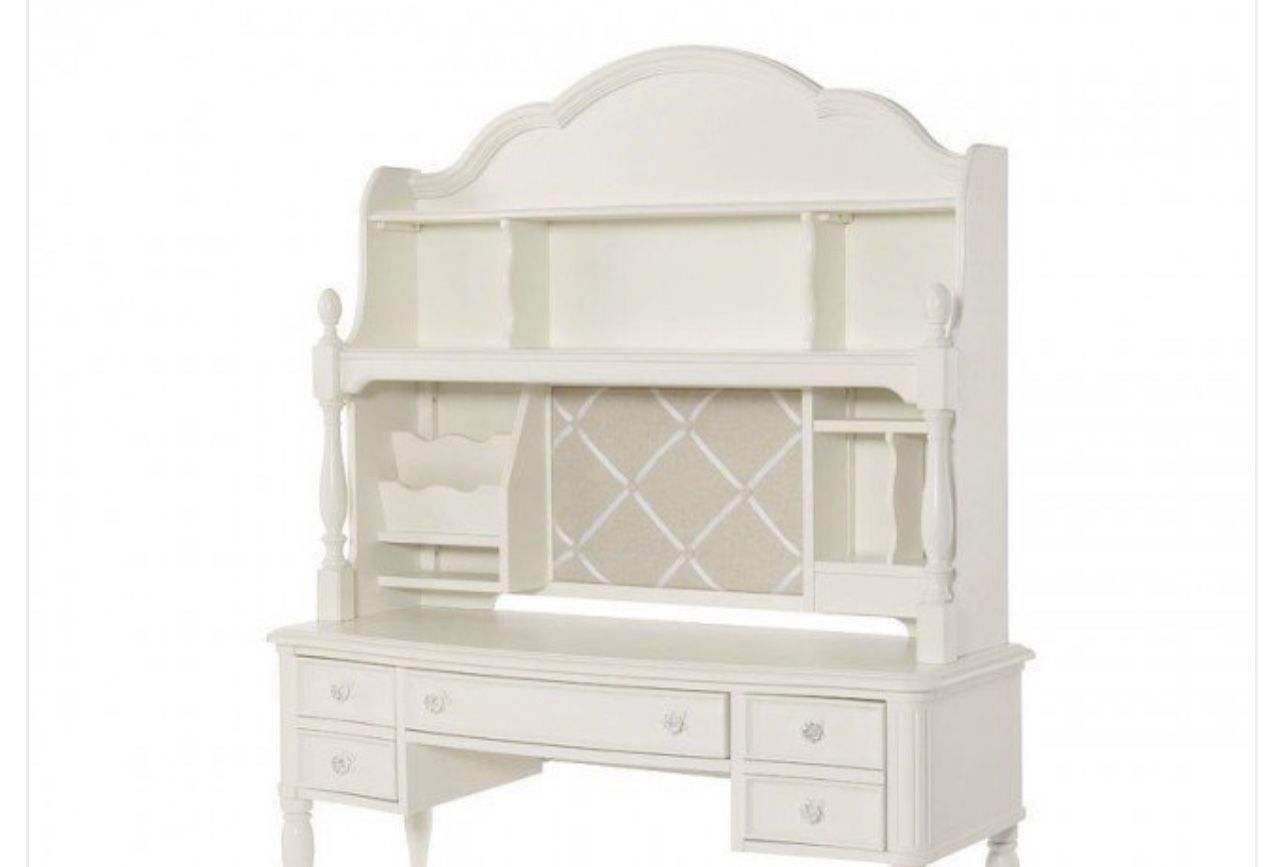 Beautiful Desk Hutch