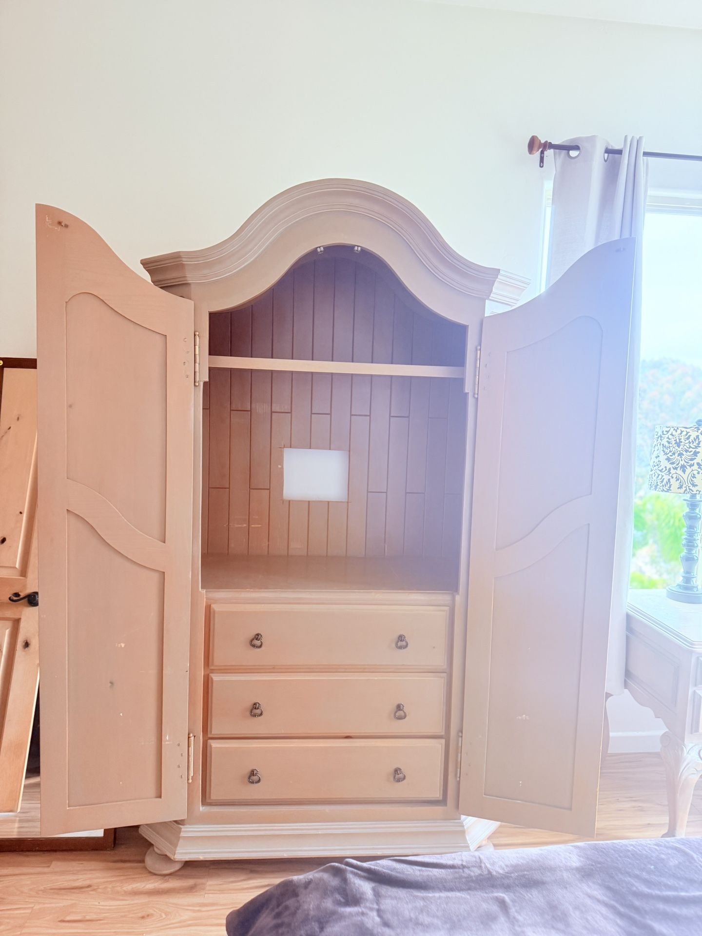 Bedroom Set With Desk, Armoire, & Mirror