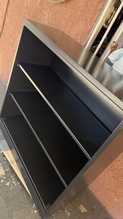 Metal shelve
