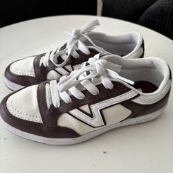 Women’s Size 7.5 Vans