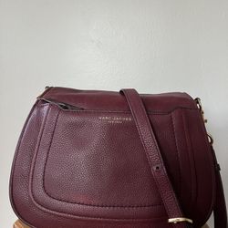 Marc Jacobs Empire City Messenger bag Burgundy Color