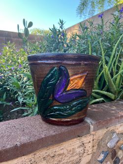 Clay flower pot